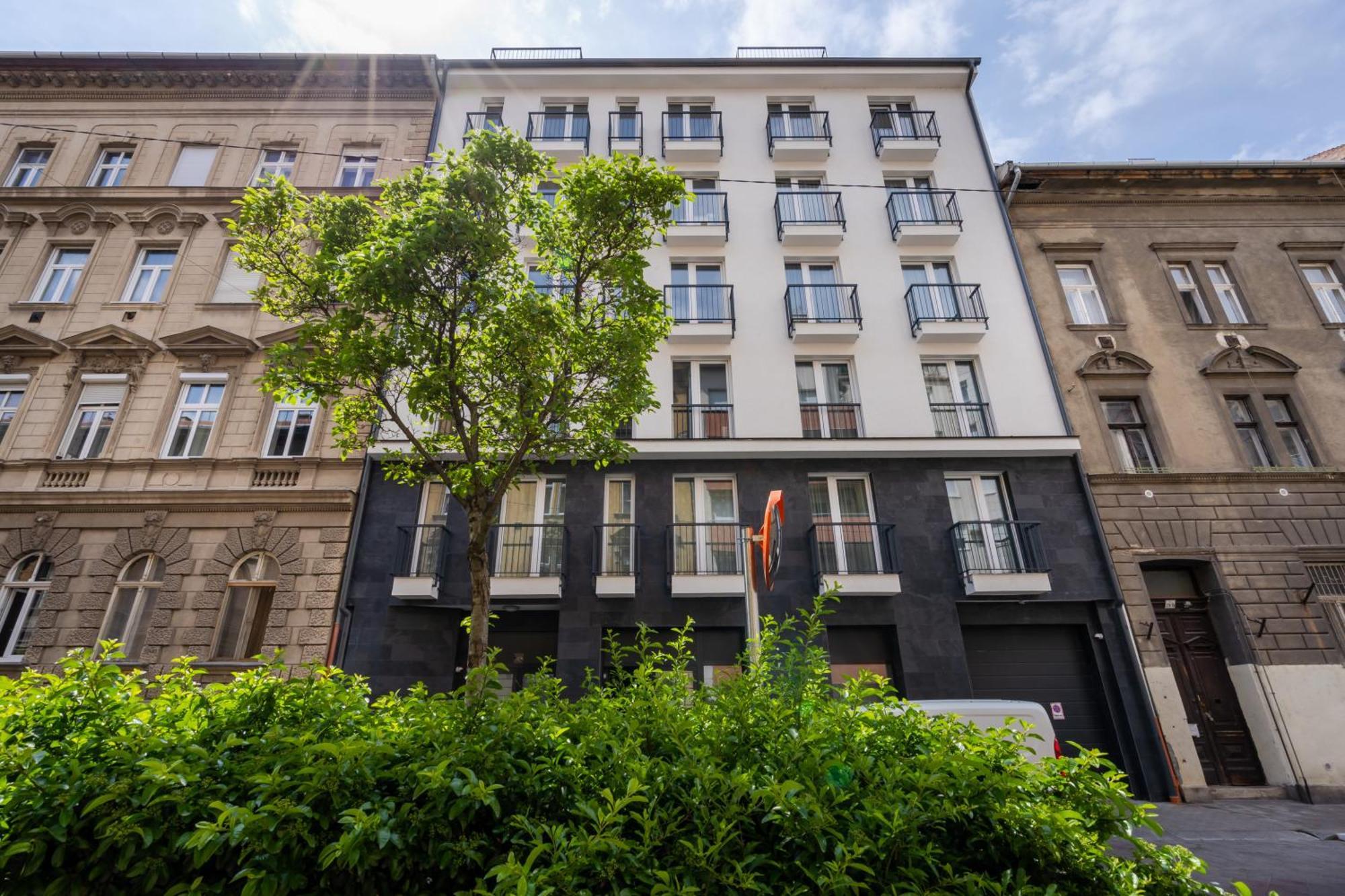 The Rose Garden Budapest Apartments Exteriör bild